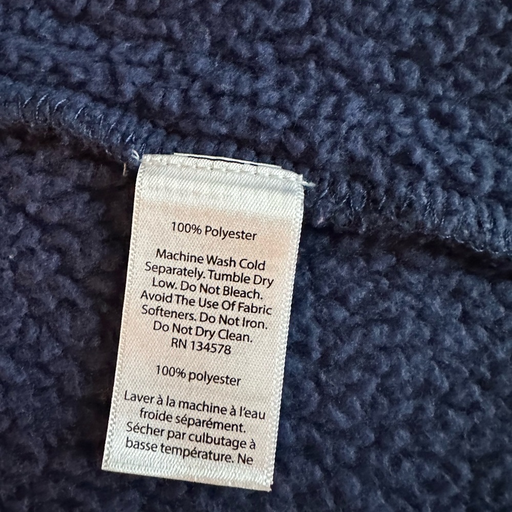 Vineyard Vines Boys’ Sherpa Vest - Picture 3 of 3